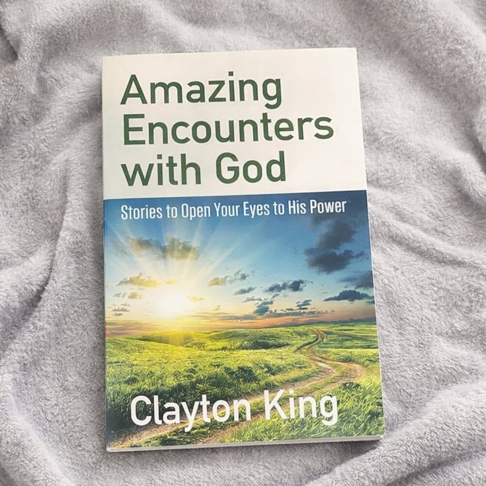 FREE w bundle purchase 2 or more items! Amazing Encounters with God book